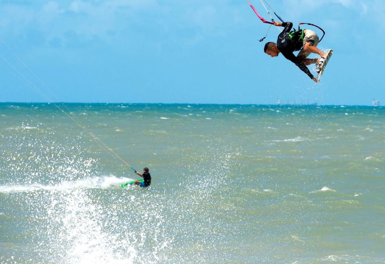 Golf 1 Km Beach Parck Aquiraz Bagian luar foto